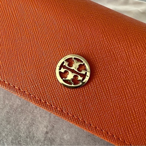 Tory Burch Sunglasses Case - Picture 3 of 9